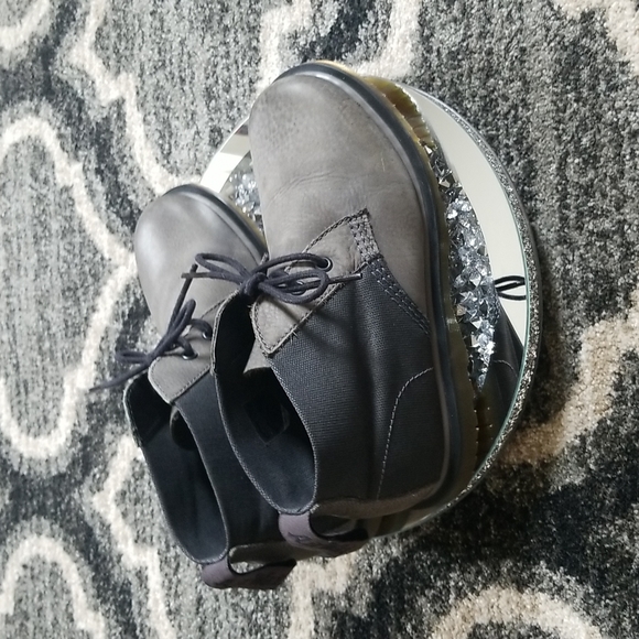 Dr. Martens Mens Wilson Chukka Boot Black and Grey - Picture 8 of 14